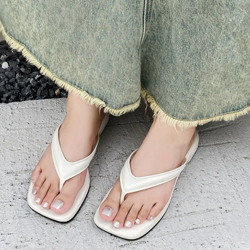 Dames slippers met vierkante n - Jelly Sandal Women recensie en prijs