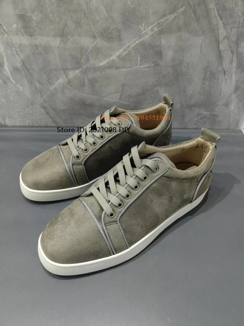 Beknopte grijze suède vetersch - Women'S Shoes Hey Dude recensie en prijs