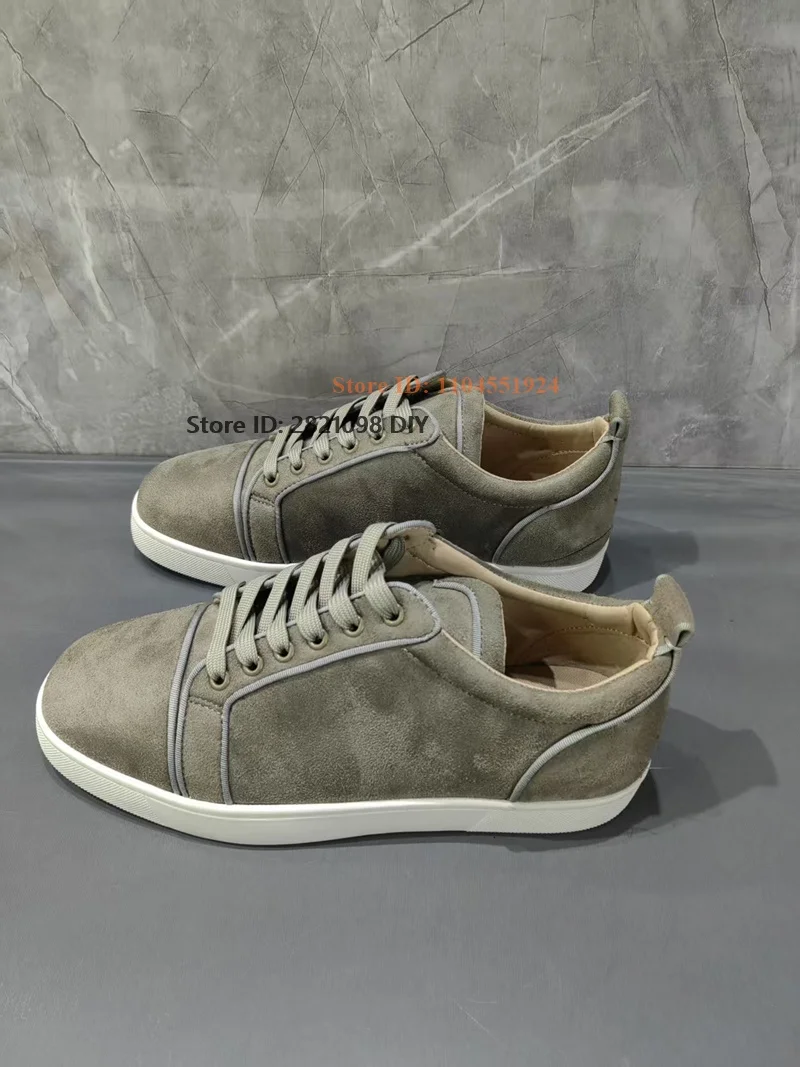 Beknopte grijze suède vetersch - Women'S Shoes Hey Dude recensie en prijs